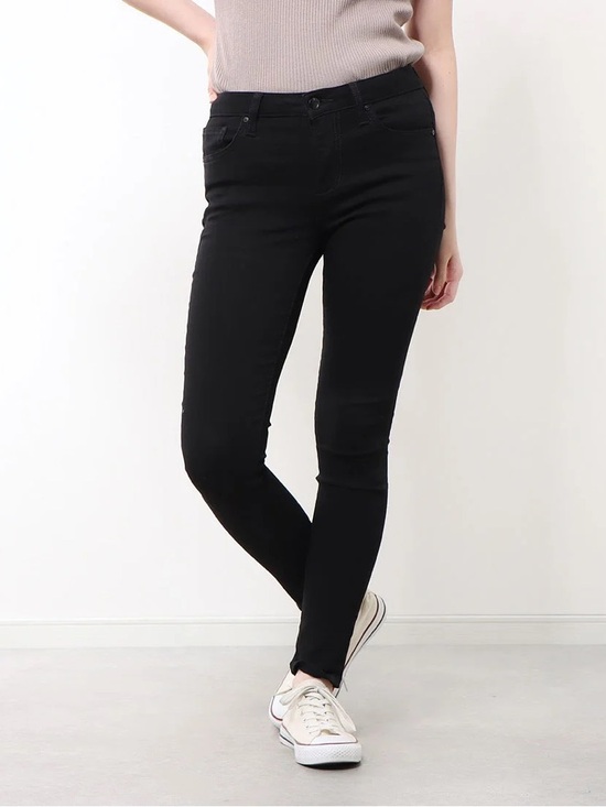 Denim - JOE’S JEANS Stretchy Mid-Rise Skinny Jeans in Black - 28